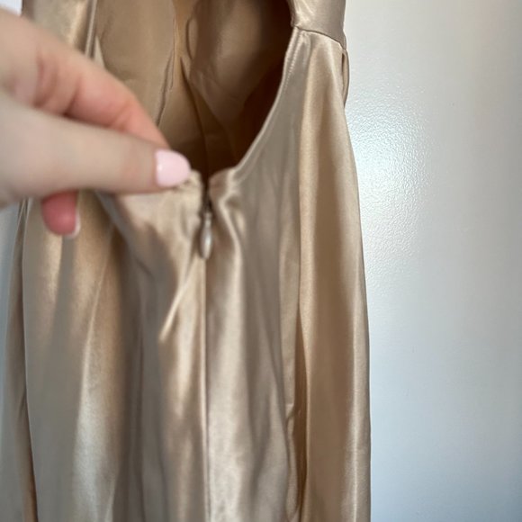 NWT Reformation Casette Silk Maxi Dress in Sand Tan Sz 4 Criss-cross Back Ruched - Picture 9 of 14